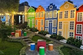 Rumah Miring Tomohon